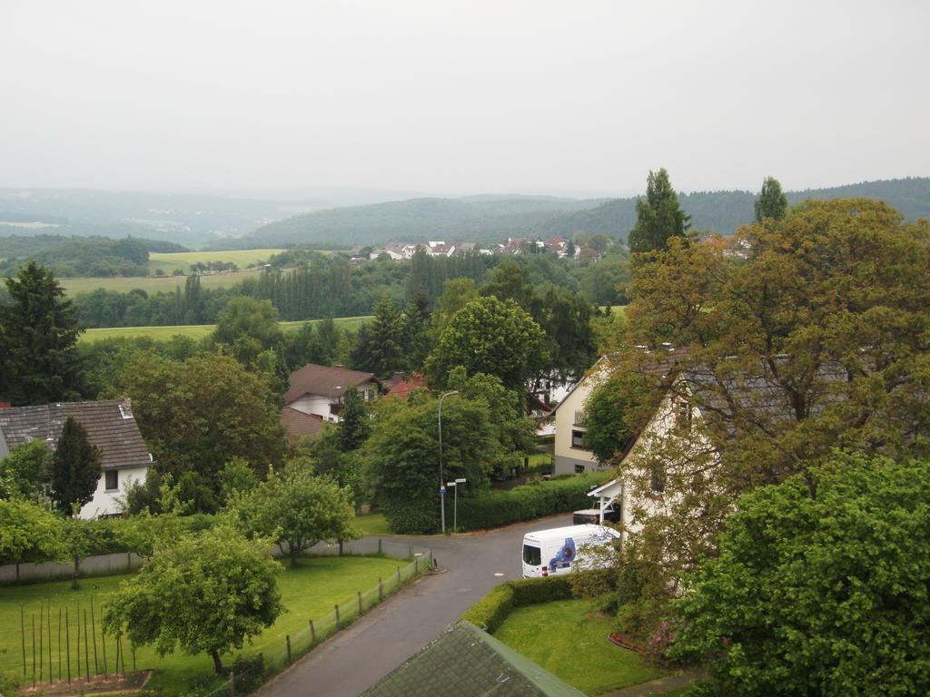 Dreischlaeger Hof Hotel Neustadt  ภายนอก รูปภาพ
